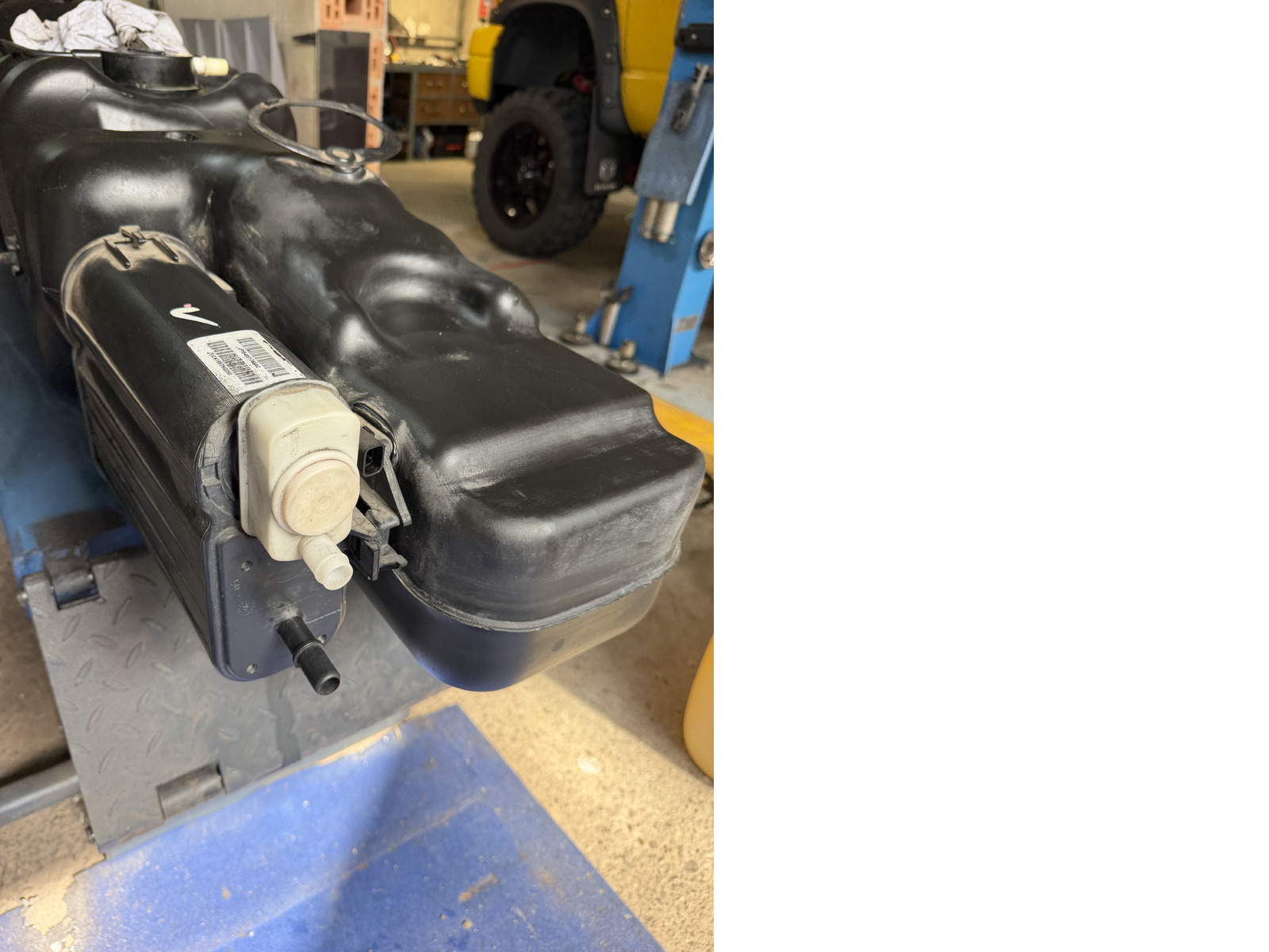 SUCHE Benzintank SUCHE Benzintank