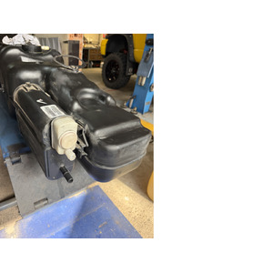 SUCHE Benzintank