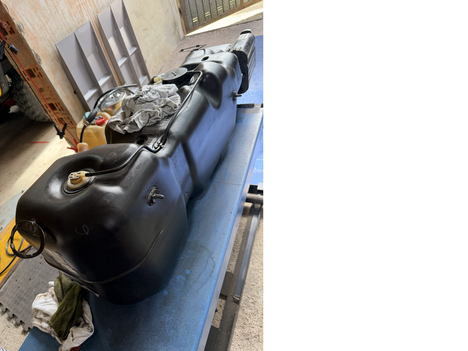 SUCHE Benzintank SUCHE Benzintank